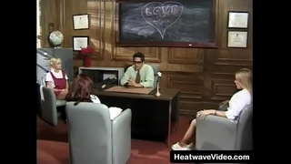 Kelly Ing Coed #3 - college pelacur wanita