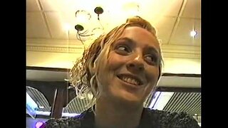 Mpankafy resy lahatra ny flash eo amin&#039;ny fiaran-dalamby