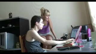 Ул чакта егет килђдер өчен үз ручку