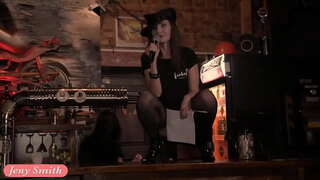 Jeny Smith público, desnudo en el escenario