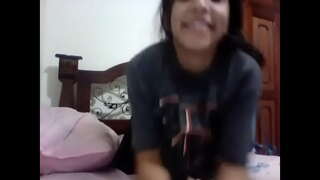 Rosalatina panas rakaman dari telefon bimbitnya