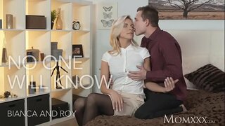 Аққұбалар босс офис қуаныштымын, ол алдаған күйеуінің офис Дж.