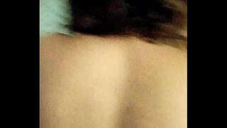 איר מאַן ביץ אים און מיר קוקן בייַ מיין