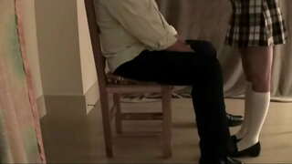 хатняя дысцыпліна лупцоўка расчоскай для валасоў